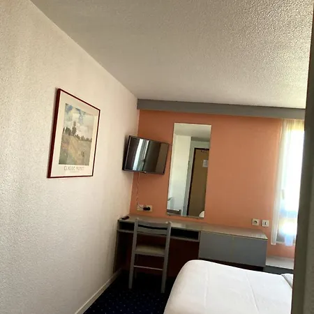 Brit Essentiel Moulins 2* Avermes