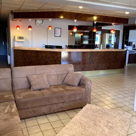 Brit Essentiel Moulins 2*