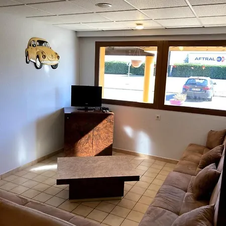 Brit Essentiel Moulins 2*