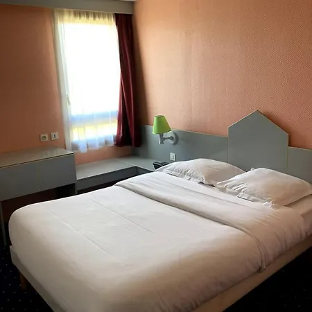 Brit Essentiel Moulins 2*