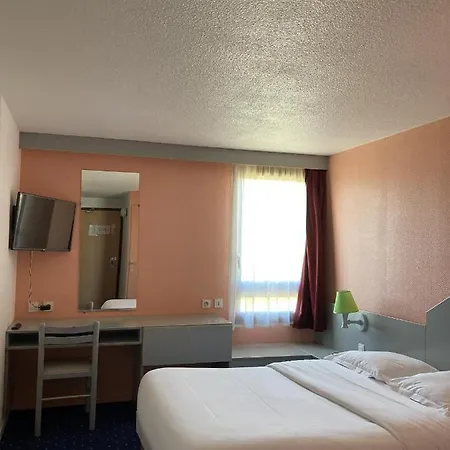 Brit Essentiel Moulins Hotel