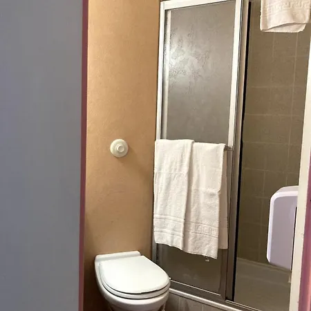 Brit Essentiel Moulins 2* Avermes