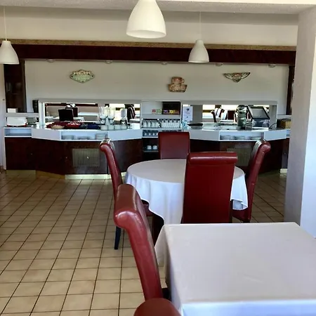 Brit Essentiel Moulins Hotel Avermes