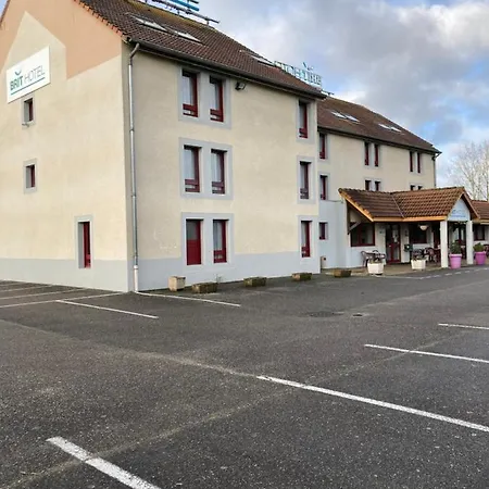 Brit Essentiel Moulins Hotel